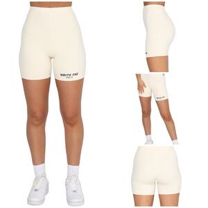 NWT White Fox Offstage Ribbed Biker Shorts Vanilla Size Medium